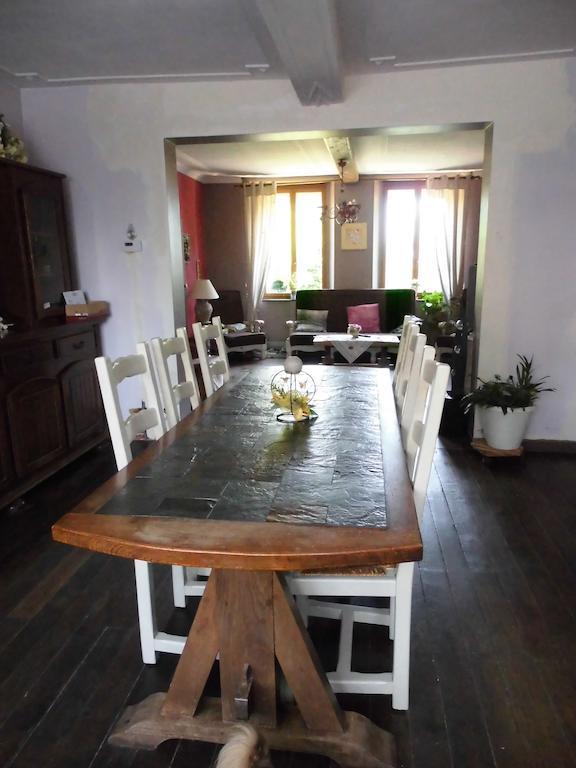 La Demeure Avesnoise Acomodação com café da manhã Wignehies Exterior foto